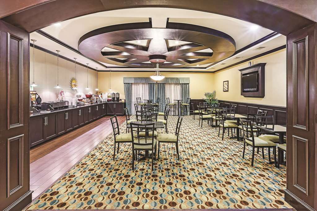 La Quinta By Wyndham Mckinney Restaurant photo